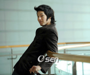 뮤지컬 ‘햄릿’의 김동호, “산다는 건 연극 같아”