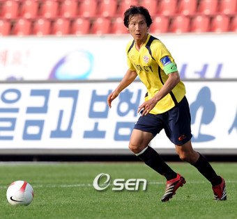 성남, 23일 김상식 팬사인회-이동국 등 꽃다발 전달식