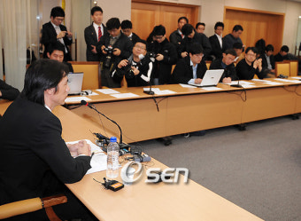 [사진]홍명보 신임 청소년대표팀 감독 기자회견
