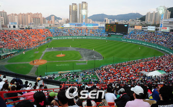 프로야구, 13년 만에 최소경기 200만 관중 '눈앞'