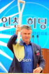 [사진]히딩크,기념 삽입니다!