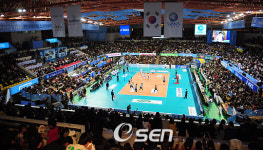 [사진] 천안 유관순체육관은 만원!