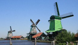 파트라슈와 네로가 뛰놀던 마을은 어디?