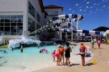 용평리조트 ‘피크 아일랜드’ 오픈…1급수 맑은물에 이국적 분위기