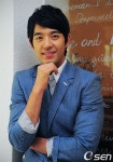 분홍립스틱 성웅 늦은 데뷔, 에둘러 왔지만 조급증 없어요