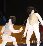 [AG사진]최병철,역습 기회를 노리며