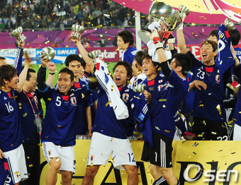 [사진]아시안컵 단독 최다 우승! 환호하는 일본