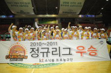 '전창진호' KT, 창단 첫 정규리그 우승 원동력