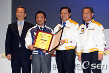 [사진]엔씨소프트,창원 홈구장 9구단 창단식