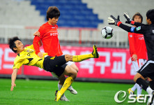 [사진]이병윤,아~ 조금 모자르네