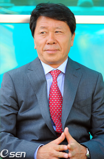[사진]용병술 빛난 정해성 감독