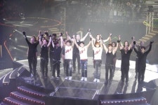 JYJ, 팬들 성원에 광주 앵콜 콘서트 화답