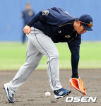 [사진]알까는 이대호, 앗! 나의 실수