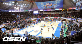 [사진]전주실내체육관 가득 찬 KCC 팬들