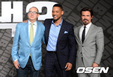 [사진]베리 소넨필드-윌스미스-조쉬 브롤린,