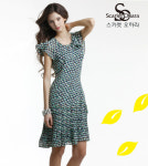 스카렛 오하라, 사무실에 휴가 지까지 책임질 섬머 원피스 출시