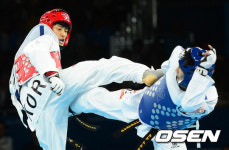 [사진]이대훈,발차기 받아라~