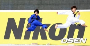 [사진]니콘레전드 출사대회,강력한 태권 발차기