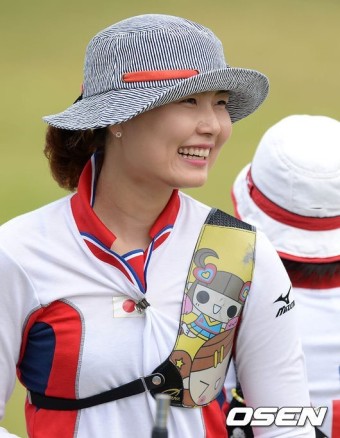 [사진]귀화 선수 하야카와 렌,'행복한 미소'
