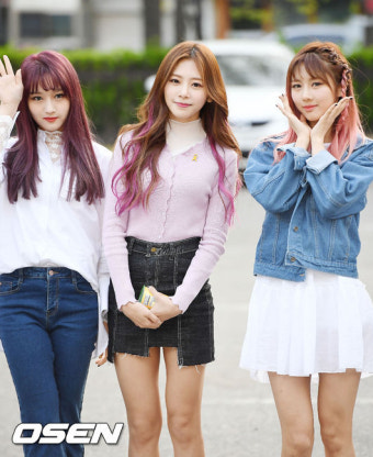 [사진]드림캐쳐 시연-지유-유현,'꽃 미모 뽐내며'
