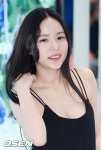 [사진]민효린,가슴라인 뽐내며 상큼 미소