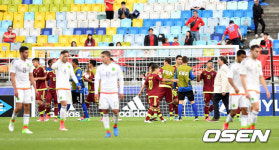 [사진]멕시코 잡은 베네수엘라, '조 1위로 16강에'