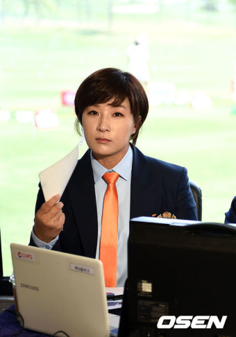 [사진]박세리, '골프 해설위원으로 변신 떨리네요'
