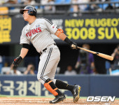 [사진]1타점 적시타 조윤준, 추격 시작이야