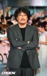 [단독] 봉준호, 동물농장 제작진 시사회 특별 초대 옥자 만든 계기