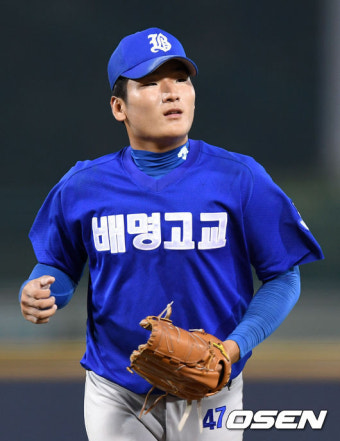 [사진]위기 막은 곽빈,'내가 한국의 오타니'