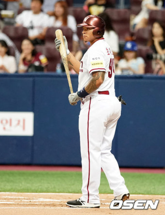 [사진]초이스, 'KBO 데뷔전'