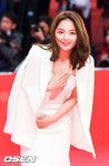 [Oh!쎈 현장] 서신애 예쁜 드레스 골랐을 뿐 화제될 줄 몰랐다..얼떨떨해 (22nd BIFF)
