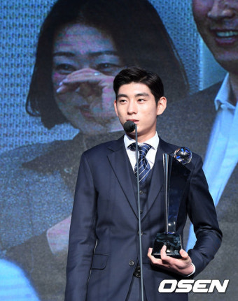 ‘압도적 득표’ 넥센 이정후, 2017년 신인왕 등극