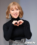 [사진]김보경,데뷔 7년 차의 하트