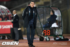 바우사 사우디 축구대표팀 감독, 2개월 만에 경질