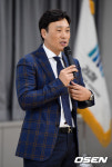 [사진]대전지방검찰청에서 청소년 특별 강연하는 이승엽