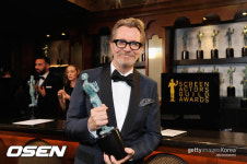 [Oh!llywood]게리 올드만, SAG 수상..이제 오스카 주인공 아니면 