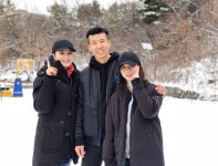 [★SHOT!] 골드멤버 예약..션X김혜수, 뜻깊은 연탄봉사 훈훈