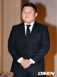 [사진]조세호,'깔끔하게 수트 입고'