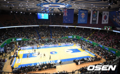 [사진]농구월드컵 예선전이 열린 잠실 실내체육관