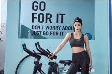[★SHOT!] 손나은만? 에이핑크 초롱X보미, 레깅스 여신 등극