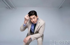 [화보] 장첸→샐러리맨..윤계상, 따라 하고픈 리얼 출근룩