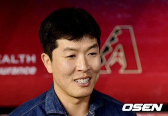 [Oh! 모션]친정팀 찾은 김병현,“류현진 잘하는 선수, 승리는 애리조나”