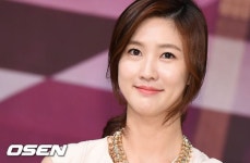 [단독] 배우 이수경, 다니엘 헤니와 한솥밥..에코글로벌과 전속계약