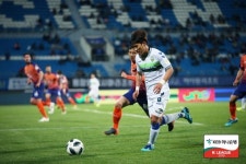 전북, 강원에 2-0 완승 7연승... 최강희 211승 최다승 감독