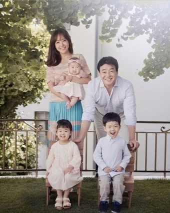 [SHOT!] “행복한 미소” 백종원소유진, 단란한 가족사진 공개