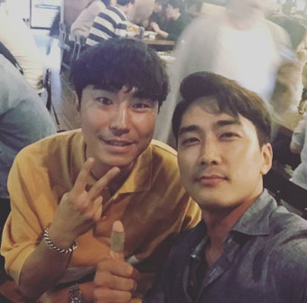 [SHOT!] 이시언x송승헌, 이 투샷 무엇?..