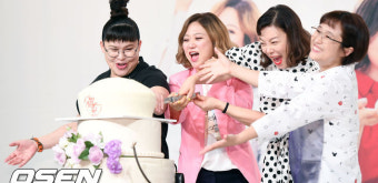 [사진]이영자-김숙-최화정-송은이,'밥케이크 절단쇼'