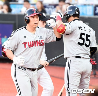 '멀티 홈런' 김현수, 추격 솔로&역전 솔로...17-18호