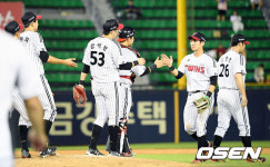 [사진]LG,'8연패 탈출 성공'